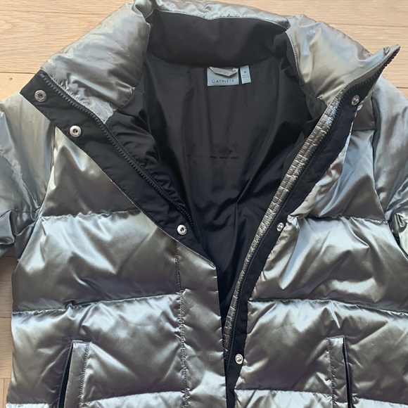 Athleta Women's Responsible Goose Down Flash Bomber Puffer Size:Medium - Picture 2 of 11